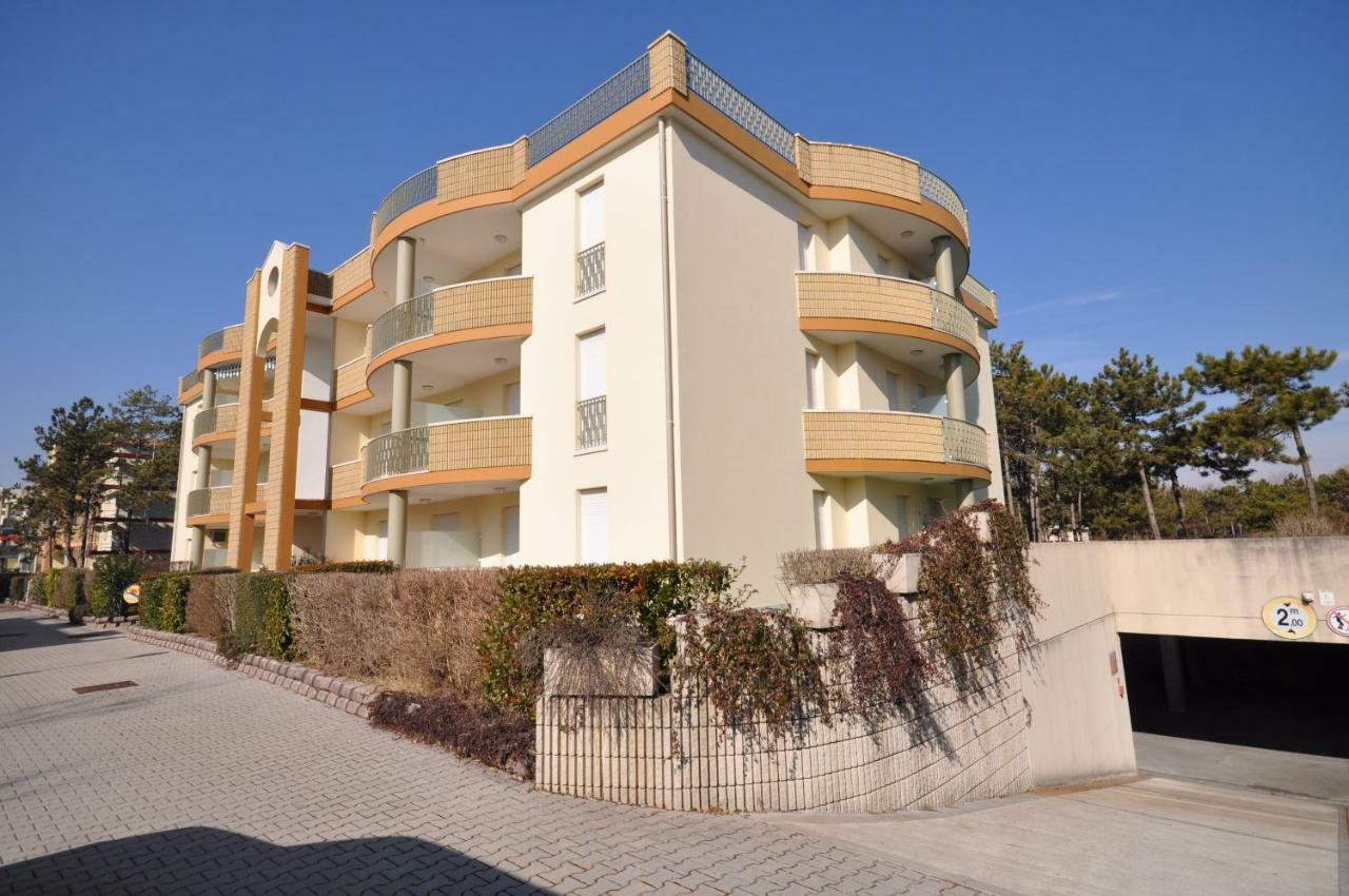 Villaggio Lido Del Sole Бибионе Екстериор снимка